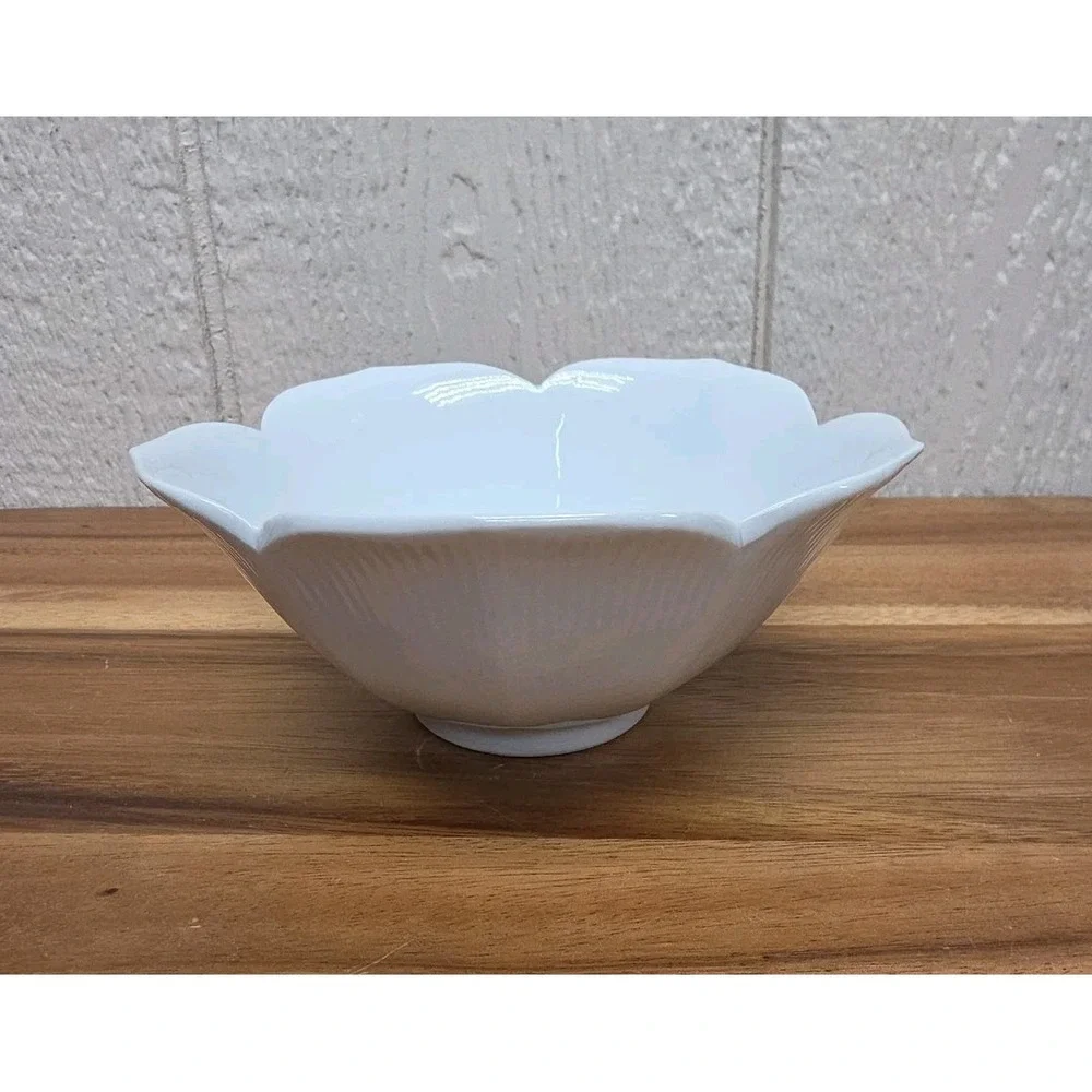 Vintage Chinese White Glazed Porcelain Lotus Petals Fruits Bowl Ceramic